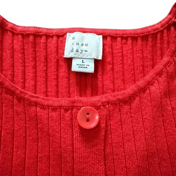 A New Day Tank Ribbed Button Front Sweater Red Large - Picture 5 of 6